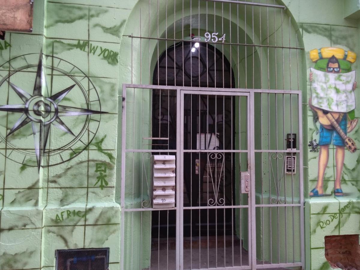 Apartamento Em Bairro Floresta Porto Alegre Extérieur photo